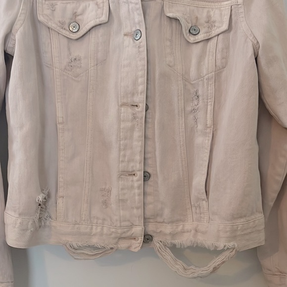 Abercrombie & Fitch women’s size large jean jacket never been worn. - Picture 6 of 12